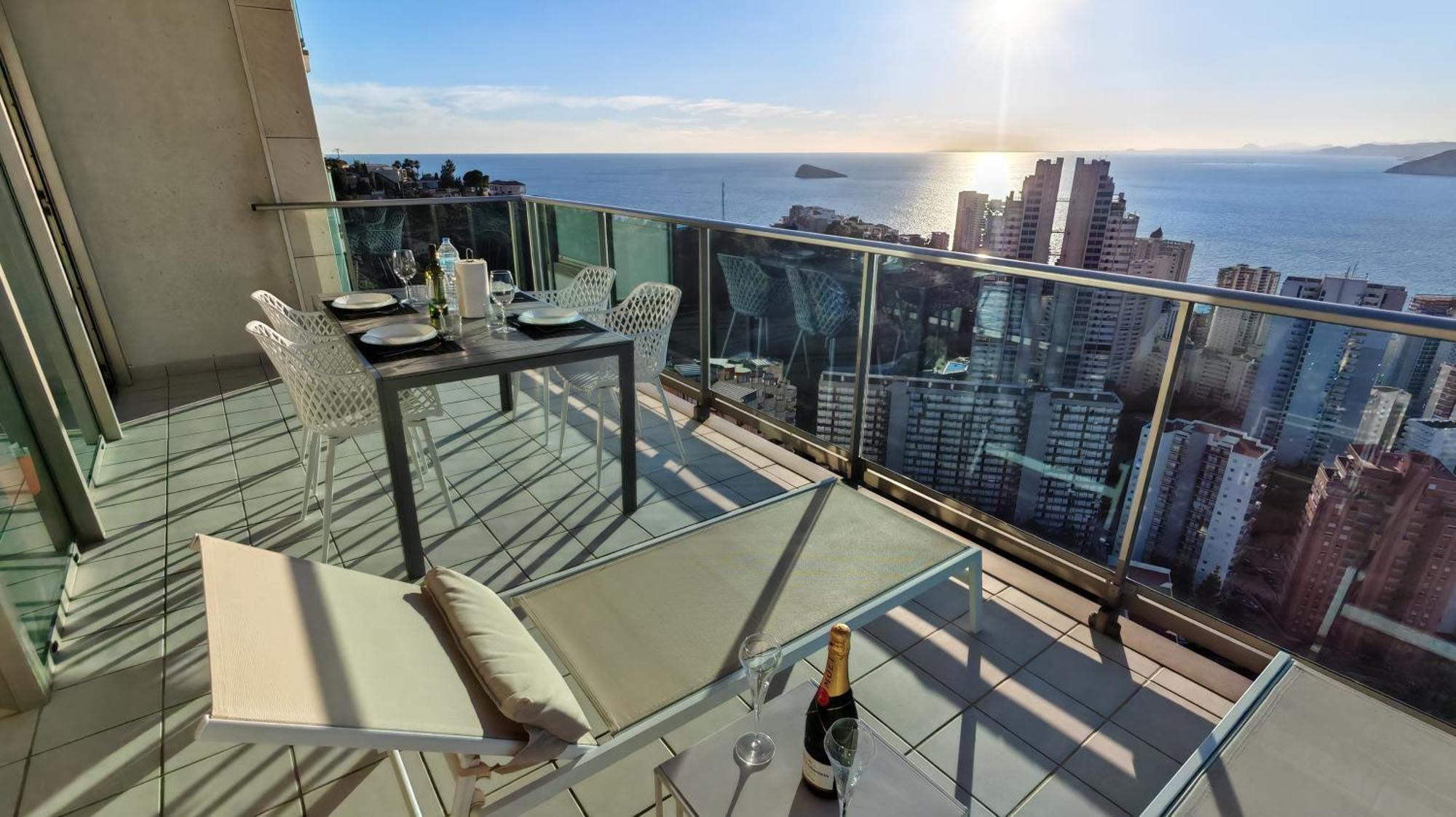 Skyline Floor 28 Sea Views Apartment *
