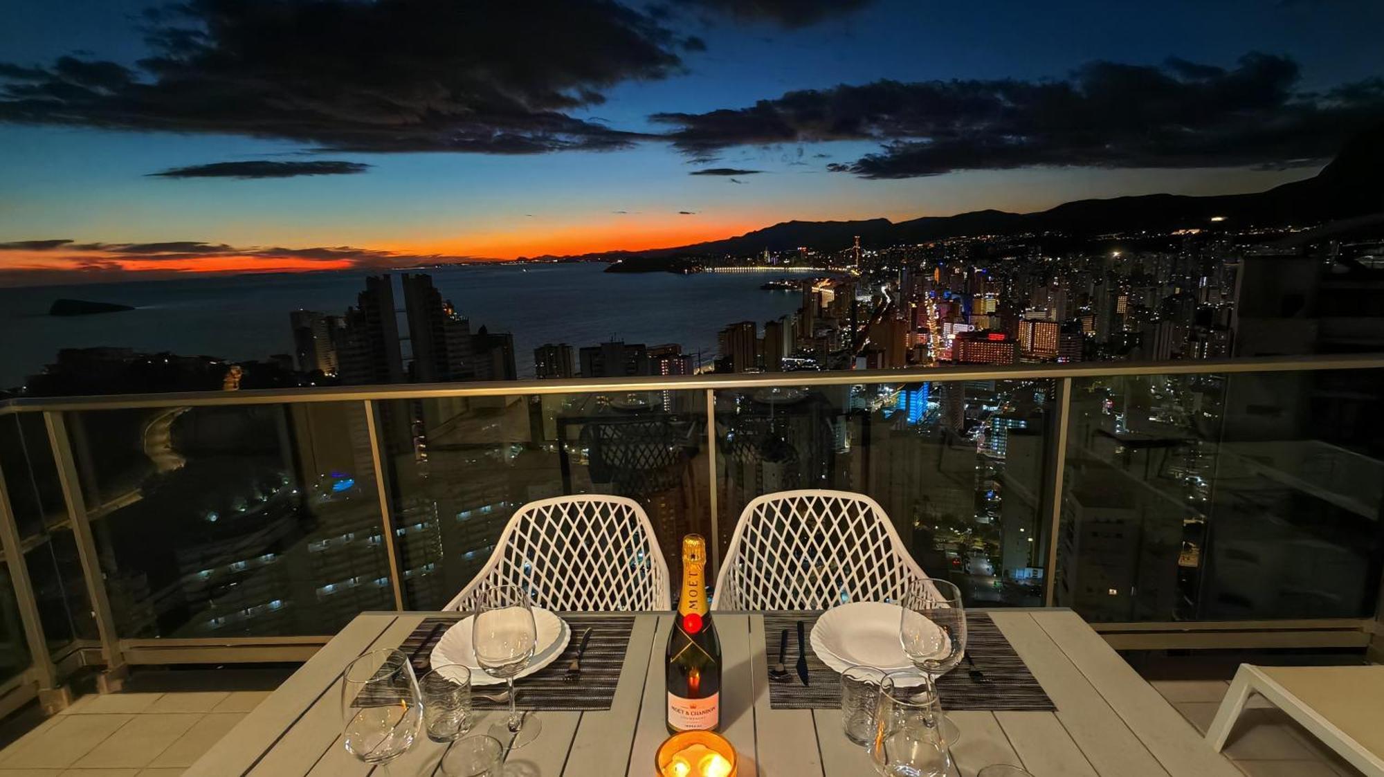 Apartment Skyline Floor 28 Sea Views *
